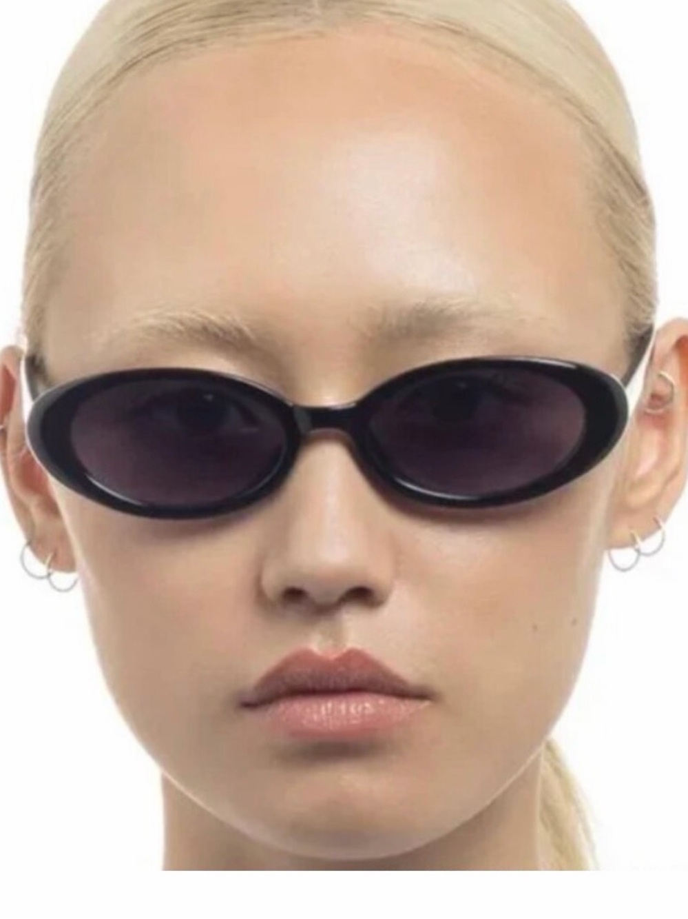 Aire Fornax Oval Black Sunglasses for Women